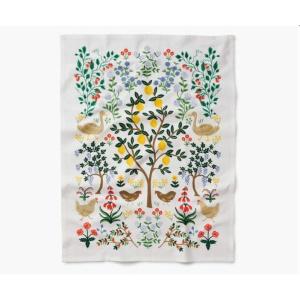 RIFLE PAPER CO. Country Farm Tea Towel – Stylish Cotton Towel for Drying or Display, 28″ L x 21″ W, Perfect Addition for Kitchens to Increase Culinary Style, Machine – Washable